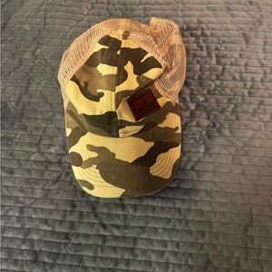 Source Unknown Camouflage Mesh Hat